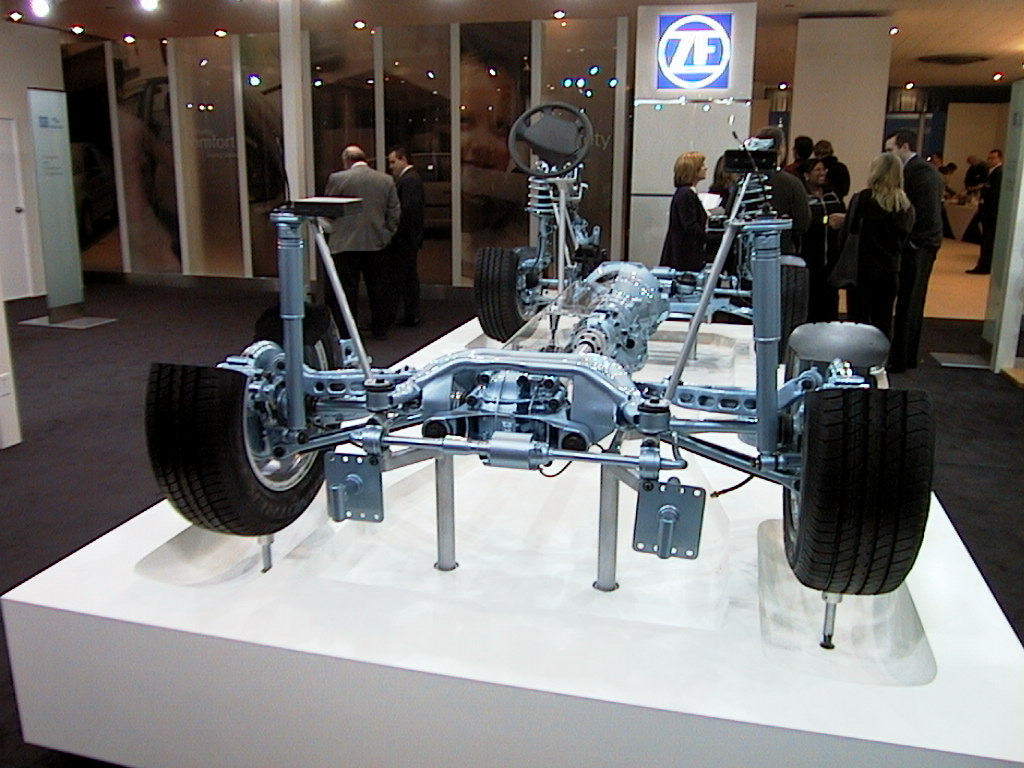 North American International Auto Show (Detroit) 2004